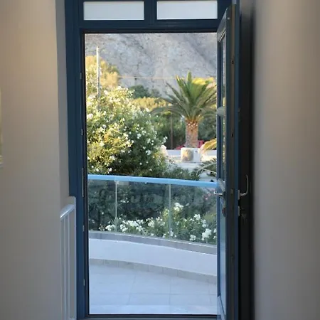 Located By The Sea One Beachfront Private Captain Lazaros Pool With Loft In 750sqm Spacious Private Plot-jacuzzi-sunrelax-furnished Terace-gazebo-private Parking,sleep 3 Adults And 2 Children, Just Steps From The Black Beach-seaview
