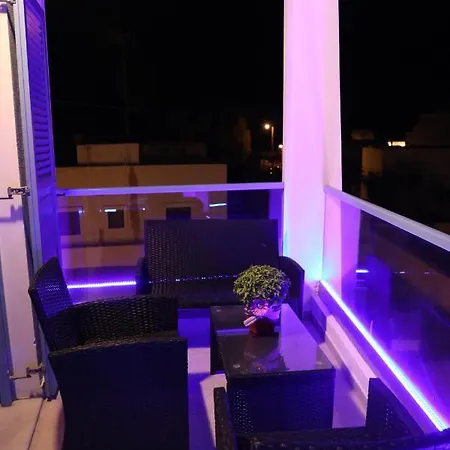 Captain Lazaros Villas And Suites (Adults Only) * 페리사