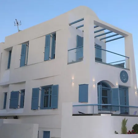 Captain Lazaros Detached Beach Villa And Suites (Adults Only) *