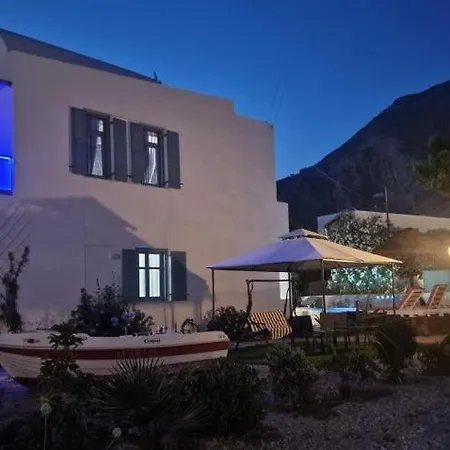 Villa Located By The Sea One Beachfront Private Captain Lazaros Pool With Loft In 750sqm Spacious Private Plot-jacuzzi-sunrelax-furnished Terace-gazebo-private Parking,sleep 3 Adults And 2 Children, Just Steps From The Black Beach-seaview *