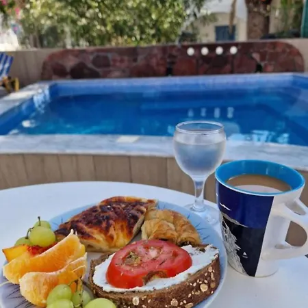 Villa Located By The Sea One Beachfront Private Captain Lazaros Pool With Loft In 750sqm Spacious Private Plot-jacuzzi-sunrelax-furnished Terace-gazebo-private Parking,sleep 3 Adults And 2 Children, Just Steps From The Black Beach-seaview *