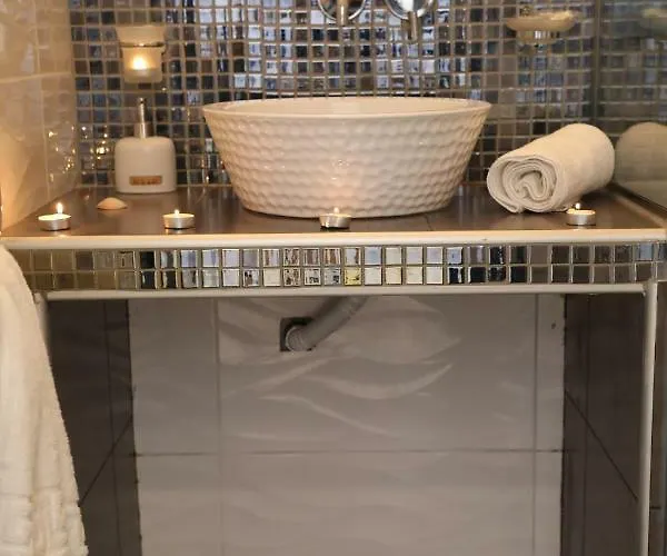 Captain Lazaros And (adults Only) Перисса