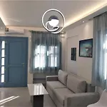 Captain Lazaros Villa: Black With Pool And Sea View *