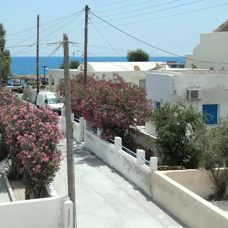 Located By The Sea One Beachfront Detach Private Captain Lazaros Pool With Loft In 750sqm Spacious Private Plot-jacuzzi-sunrelax-furnished Terace-gazebo-private Parking,sleep 3 Adults And 2 Children, Just Steps From The Black Beach-seaview * Perissa (Santorini)