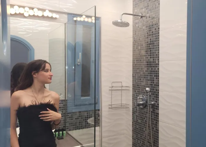 Captain Lazaros And (adults Only) Vila *